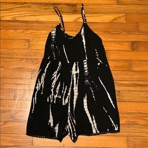 Xhilaration romper